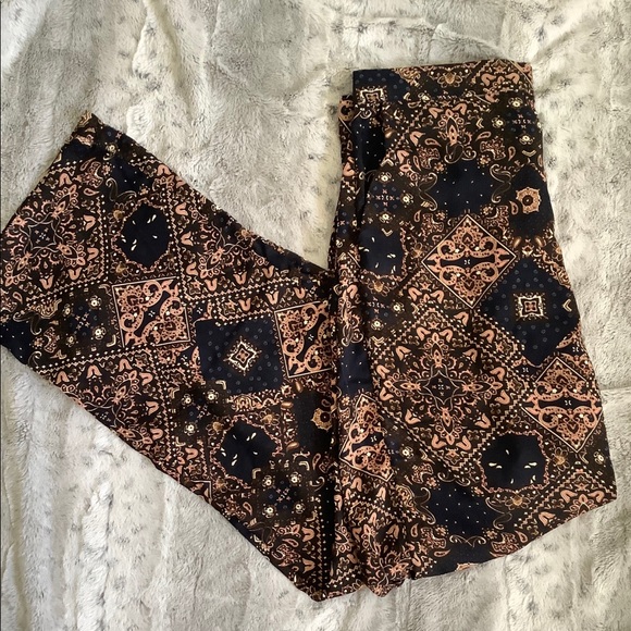 Vila Brand Casual Printed Pants from ASOS - Picture 3 of 5